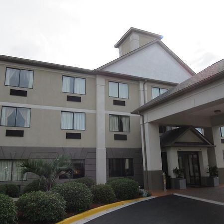 Baymont By Wyndham Columbia Fort Jackson מראה חיצוני תמונה