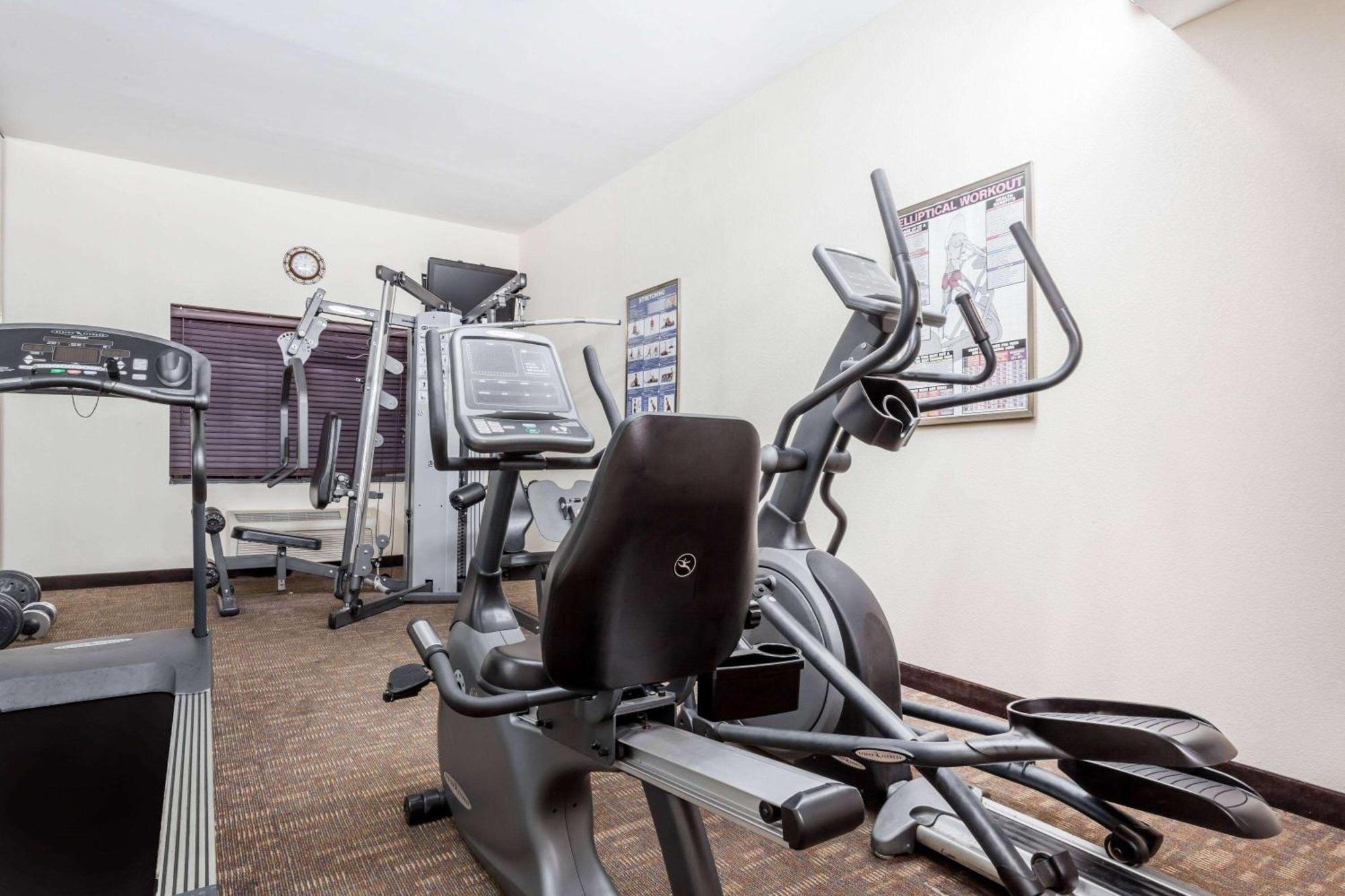 Baymont By Wyndham Columbia Fort Jackson מראה חיצוני תמונה