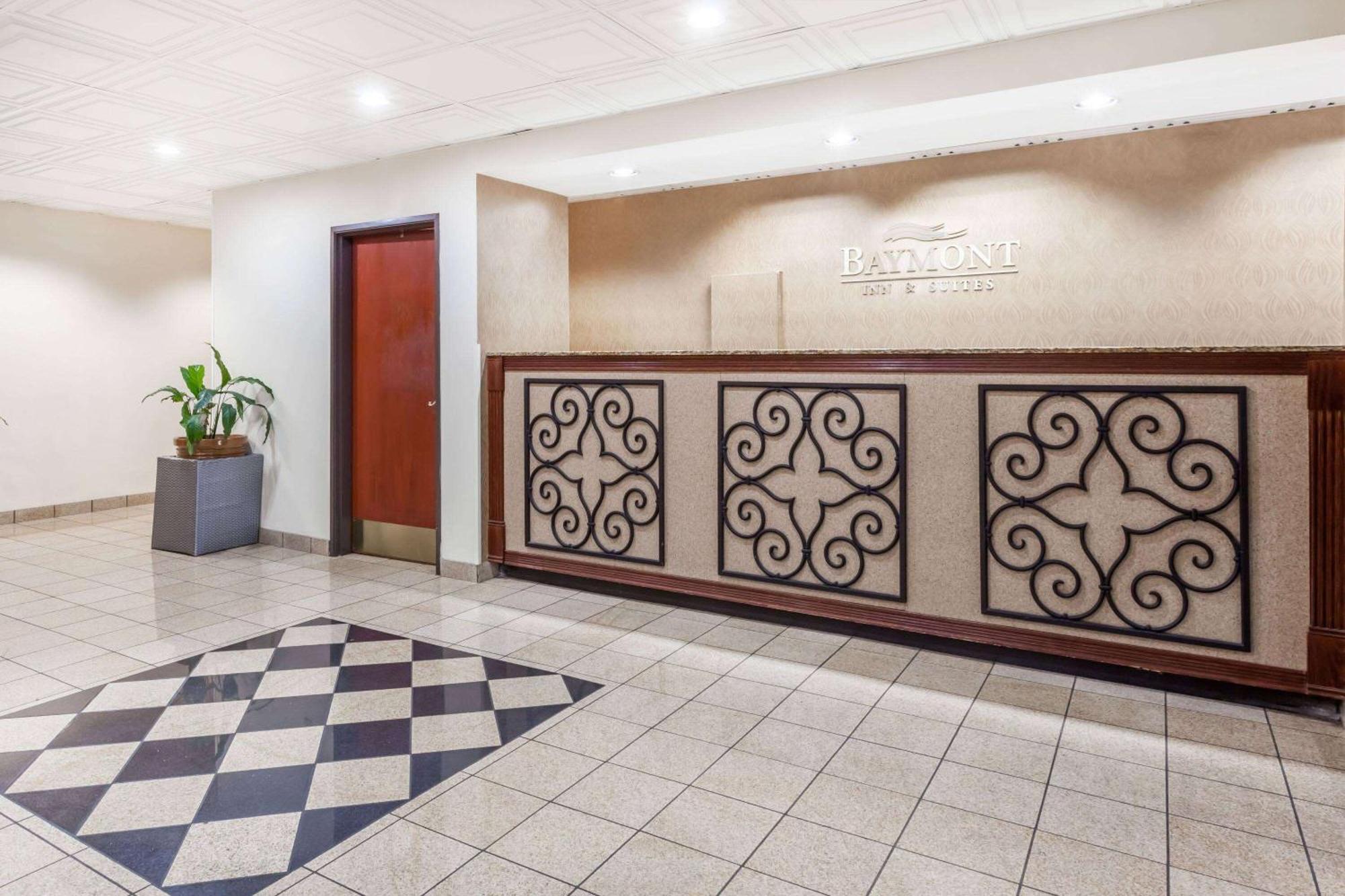 Baymont By Wyndham Columbia Fort Jackson מראה חיצוני תמונה