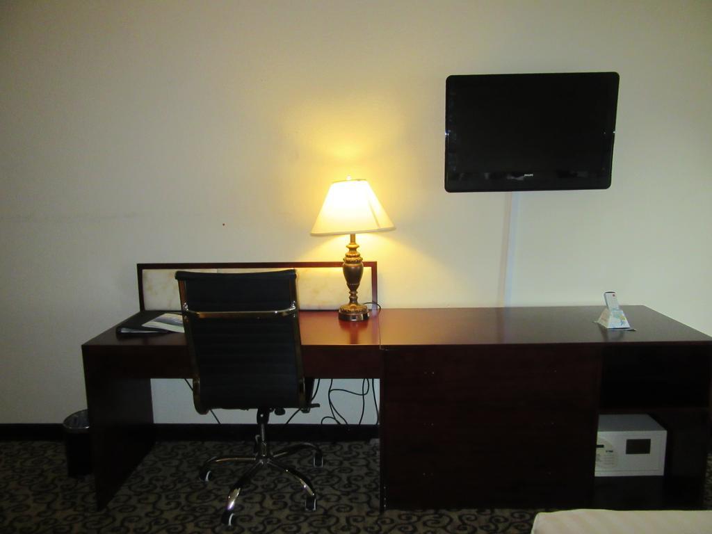 Baymont By Wyndham Columbia Fort Jackson מראה חיצוני תמונה