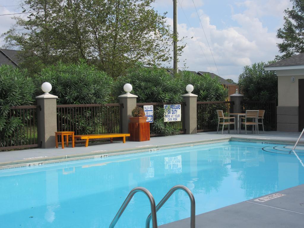 Baymont By Wyndham Columbia Fort Jackson מראה חיצוני תמונה