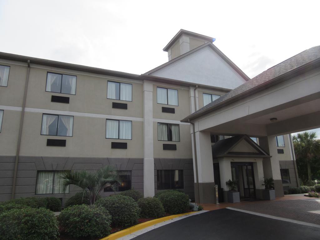 Baymont By Wyndham Columbia Fort Jackson מראה חיצוני תמונה